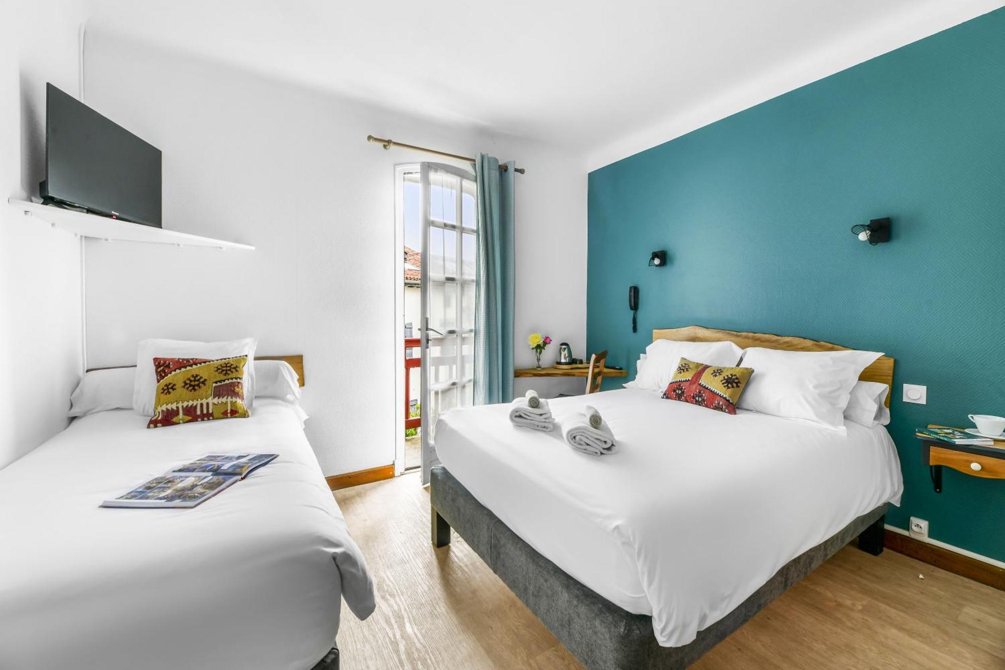 Larceveau-Arros-Cibits Logis Hotel Restaurant Espelletenia מראה חיצוני תמונה